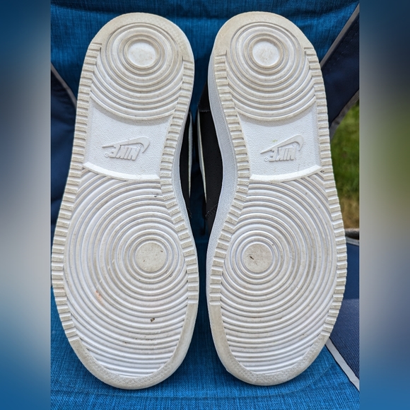 Nike men's hi-tops size 9.5 - Picture 3 of 7